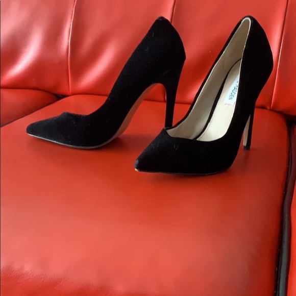 Shoes - Picture 2 of 2